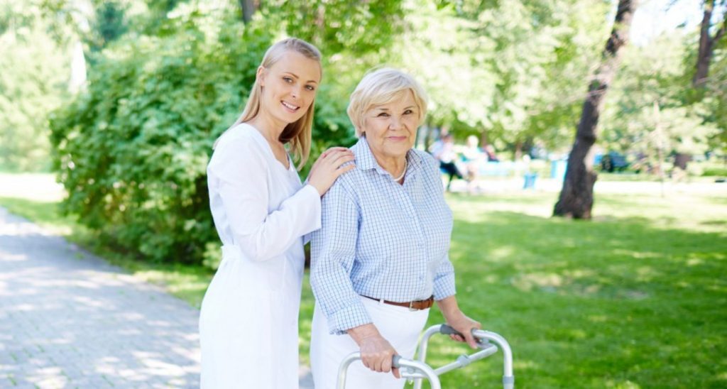 догляд за людьми похилого віку